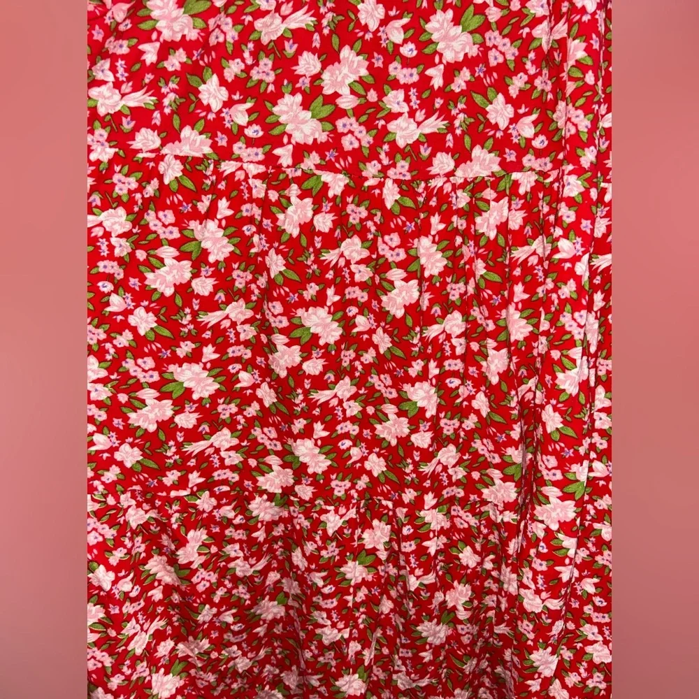 Plus size floral tiered dress - Picture 3 of 5